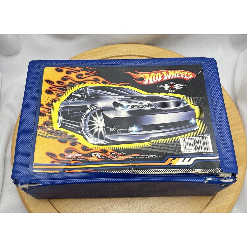 Hot Wheels Speed Shop 24 Car Carrying Case 2005 Mattel/Tara Cars Included